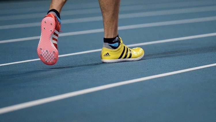 الروسي يلكاييف يحصد فضية سباق 10 كلم مشي في بطولة العالم