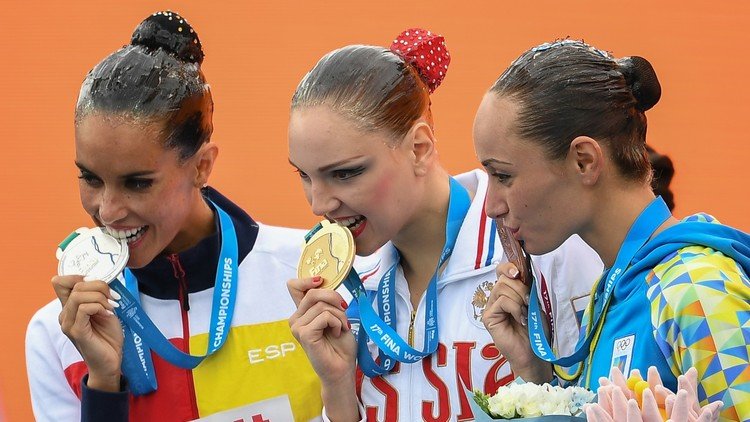 روسيا تحصد أول ذهبية في بطولة العالم للألعاب المائية