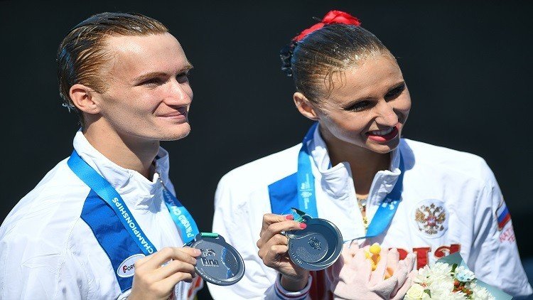 روسيا تحرز فضية الثنائي المختلط للسباحة الإيقاعية في بطولة العالم