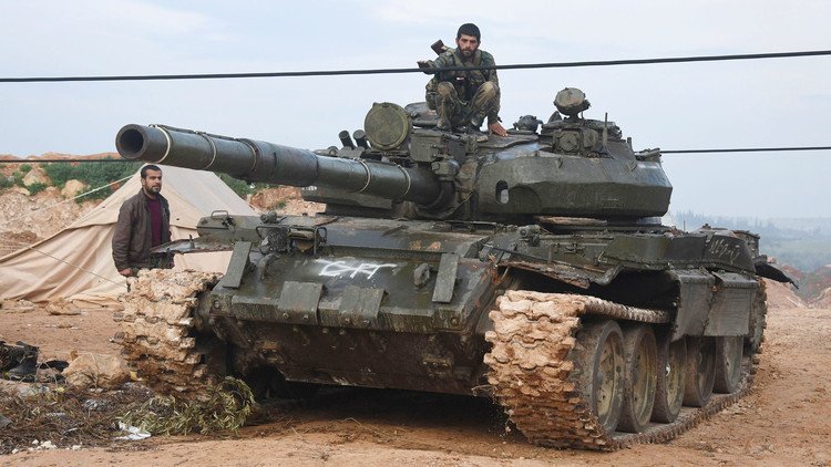 الجيش السوري يستعيد حقل نفط جديدا قرب الرقة وعددا من قرى دير الزور