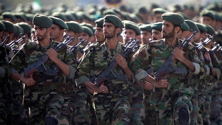 الحرس الثوري الإيراني يحذر واشنطن من "خطر" على قواتها في الشرق الأوسط