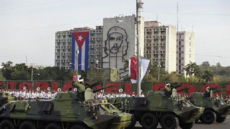 كوبا تطلب من روسيا تحديث المعدات العسكرية 