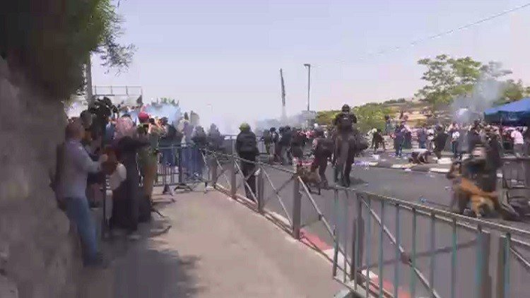 مقتل 3 فلسطينيين وجرح 170 بمواجهات القدس