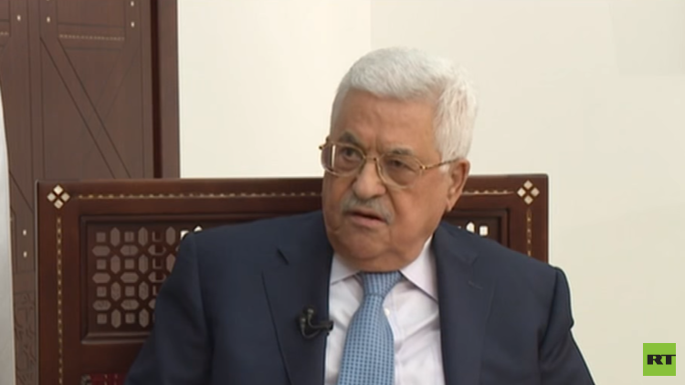 عباس يجمد الاتصالات مع إسرائيل على كافة المستويات