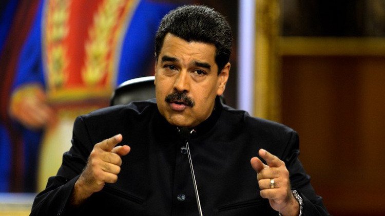 رئيس فنزويلا يطالب واشنطن بتوضيح تصريحات مدير 