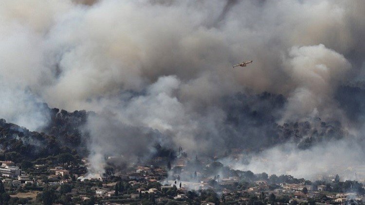 إجلاء 10 آلاف شخص مع اندلاع حريق جديد جنوب فرنسا