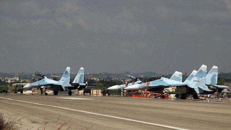 بوتين يوقع اتفاقية نشر المجموعات الجوية الروسية في سوريا