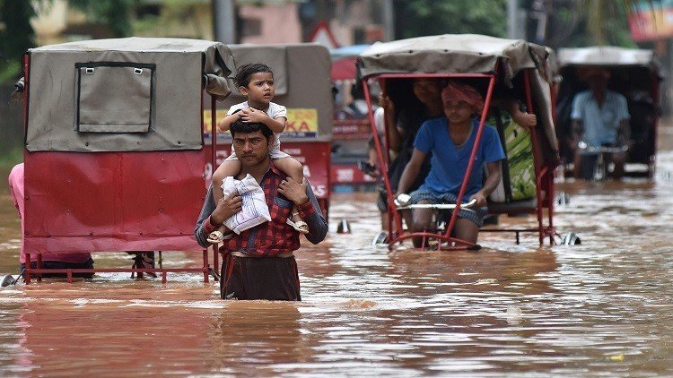 مصرع 600 شخص جراء فيضانات في الهند