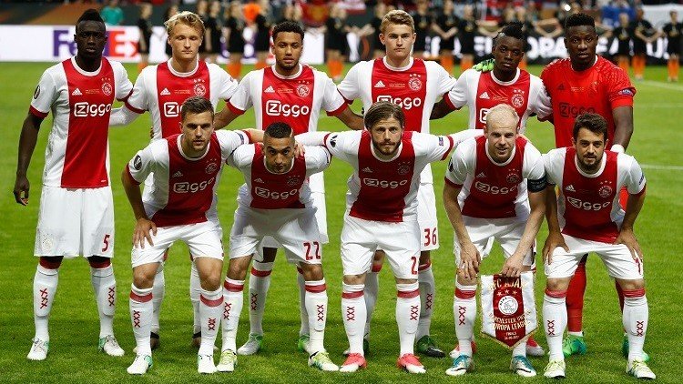 أياكس يتعادل مع هال سيتي وديا