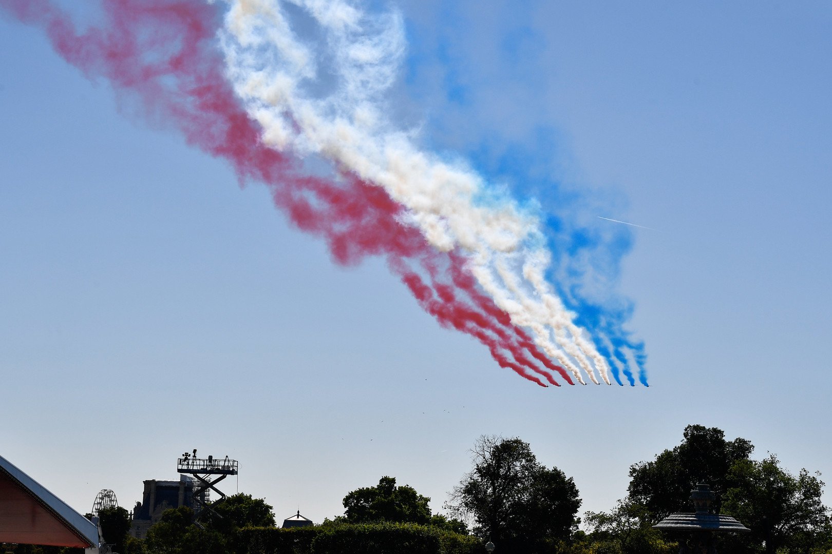 عرض جوي في إطار الاستعراض العسكري بمناسبة يوم الباستيل