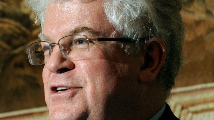 تشيجوف: واشنطن أجبرت بروكسل على الشك في تبرير العقوبات ضد روسيا 