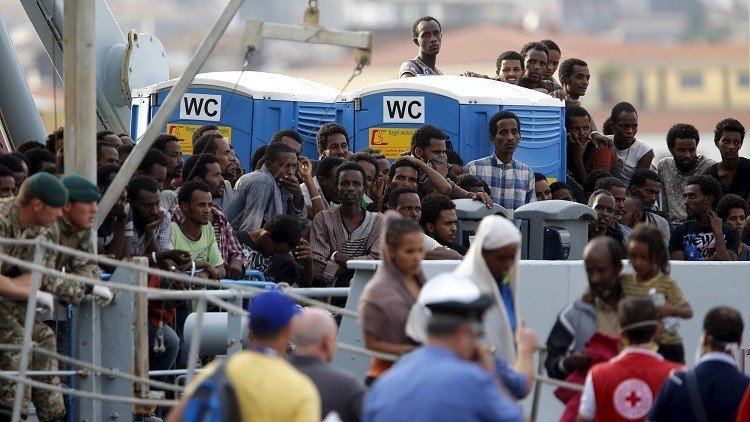 رسميا.. مدينة إيطالية تتخذ إجراءات صارمة بحق مستضيفي اللاجئين