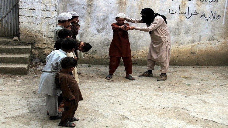 الولايات المتحدة تساعد على تقوية "داعش" في أفغانستان 