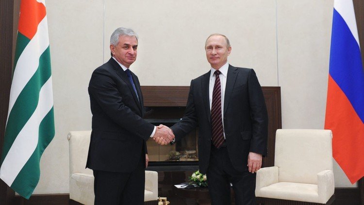 بوتين: روسيا وأبخازيا ستكثفان تعاونهما في ضمان أمن جنوب القوقاز
