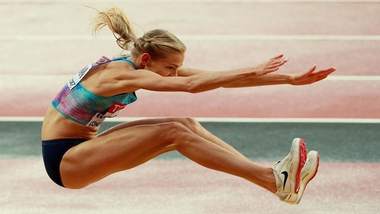  كليشينا وتحدي رفع علم روسيا 