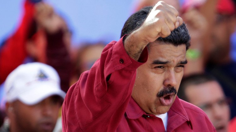مادورو يتهم النائبة العامة السابقة بعرقلة التحقيق ضد الفساد
