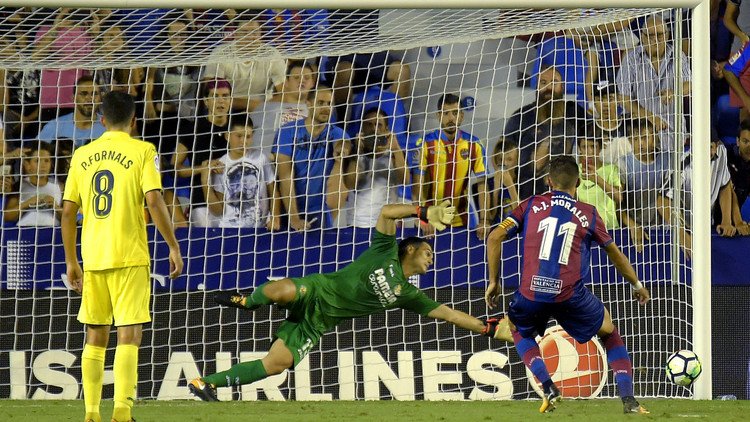 بالفيديو.. ليفانتي يغرق الغواصات الصفراء بهدف قاتل