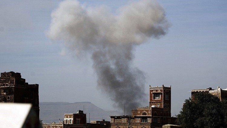 مصدر أمني: ارتفاع عدد ضحايا الغارة الجوية بمنطقة أرحب شمال صنعاء إلى 30 قتيلا