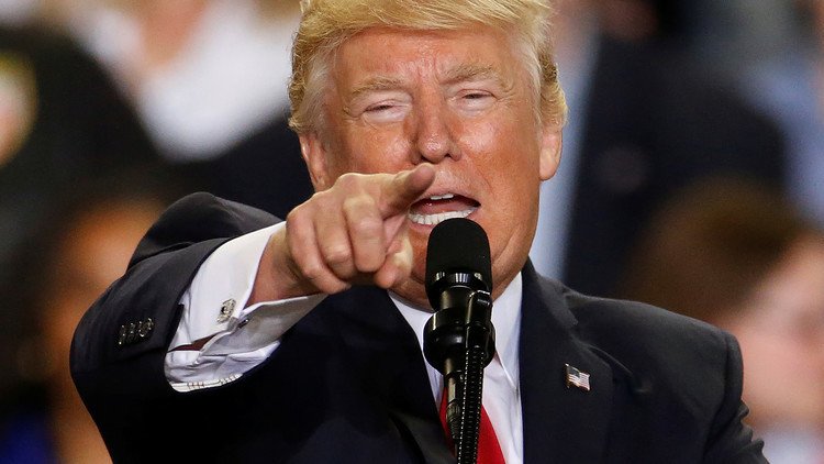 استقالة جديدة في إدارة ترامب مرفقة برسالة تحدّ مشفرة