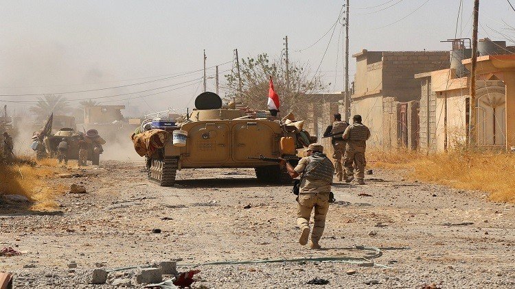 القوات العراقية تقتحم دفاعات 