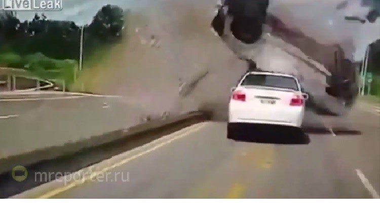 بالفيديو.. حادث سير يحبس الأنفاس