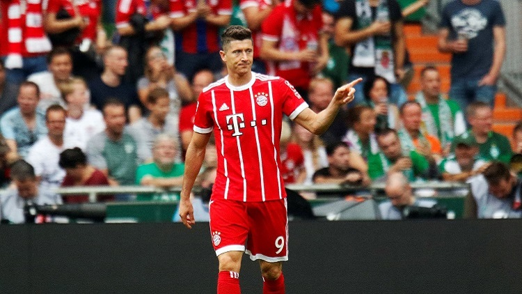 ليفاندوفسكي ينقذ البايرن من كمين فريمن