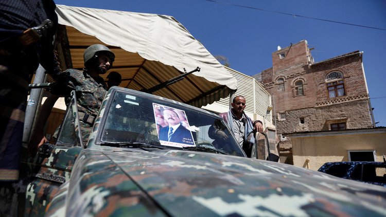 قتيلان في اشتباكات بين أنصار صالح والحوثيين في صنعاء