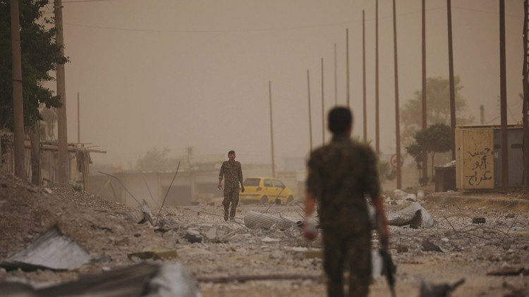 واشنطن تطبخ أزمة جديدة لسوريا من بوابة الرقة