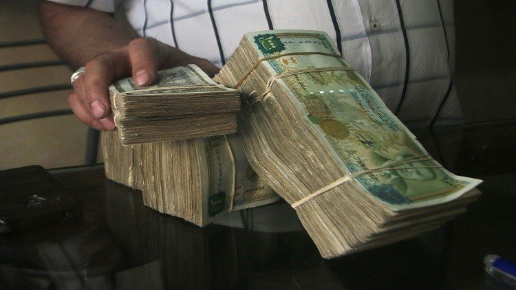 المغتربون يرفعون الليرة السورية أمام الدولار