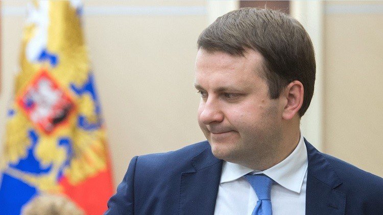 الكرملين مندهش من مزاعم "بلومبرغ" حول "وريث" بوتين