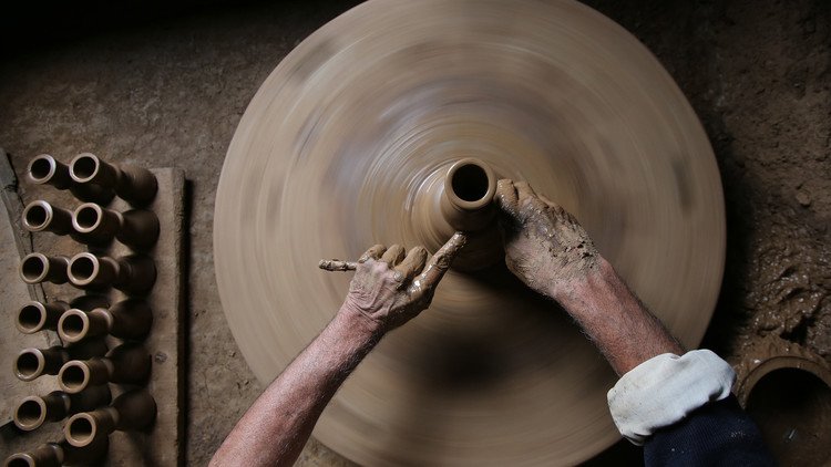 إذا كنت حائرا في اختيار مهنة المستقبل فإليك هذه الخيارات