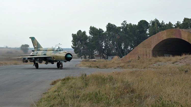 الطيار السوري الأسير حر طليق