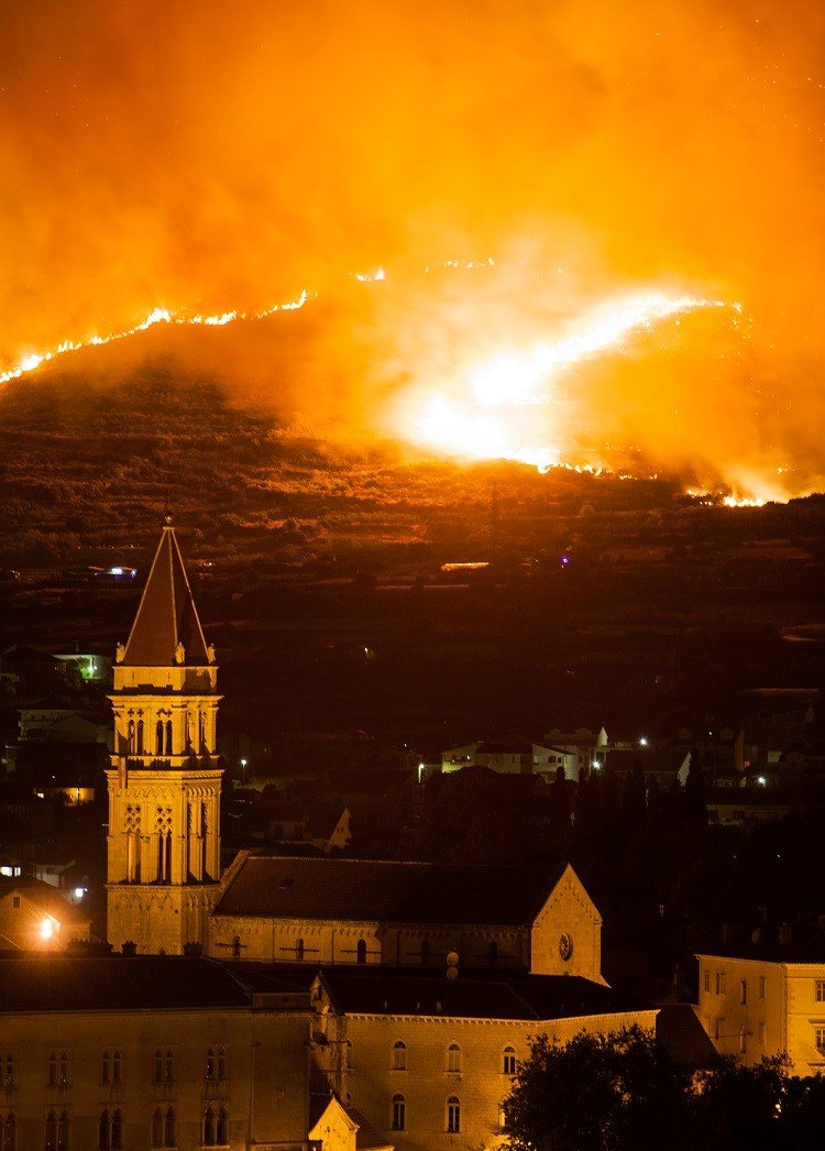 الحرائق تلتهم غابات كرواتيا!