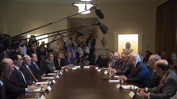 صحيفة: ترامب يزداد انزعاجا من تيلرسون 