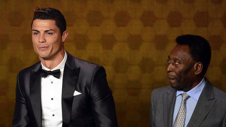 بيليه يهنئ كريستيانو رونالدو 