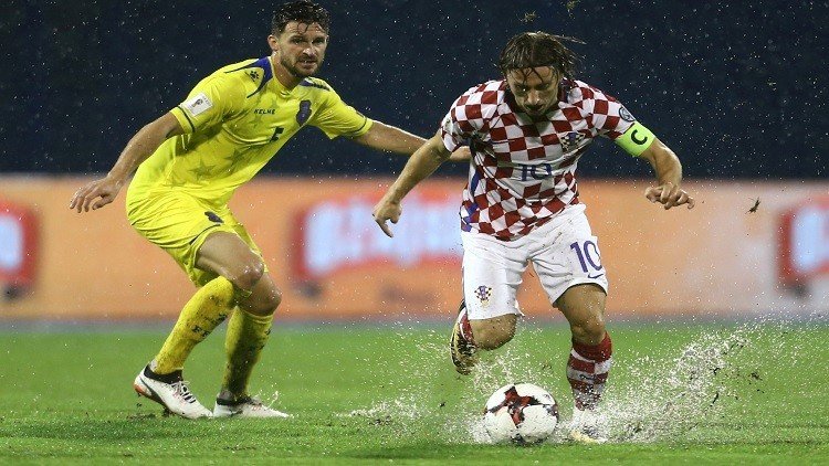 تصفيات المونديال.. إلغاء مباراة كرواتيا وكوسوفو بسبب الأمطار