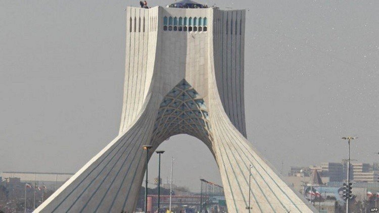 السجن 10 أعوام لـ 4 أمريكيين في إيران