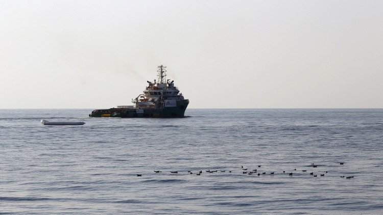 تعطل سفينة تقل 96 شخصا في الساحل اليمني