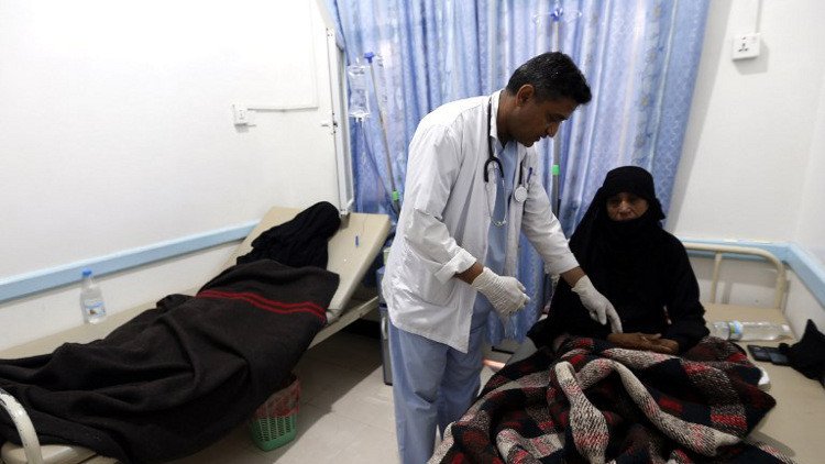 مرض الكوليرا يفتك بأكثر من 600 ألف يمني منذ أبريل 