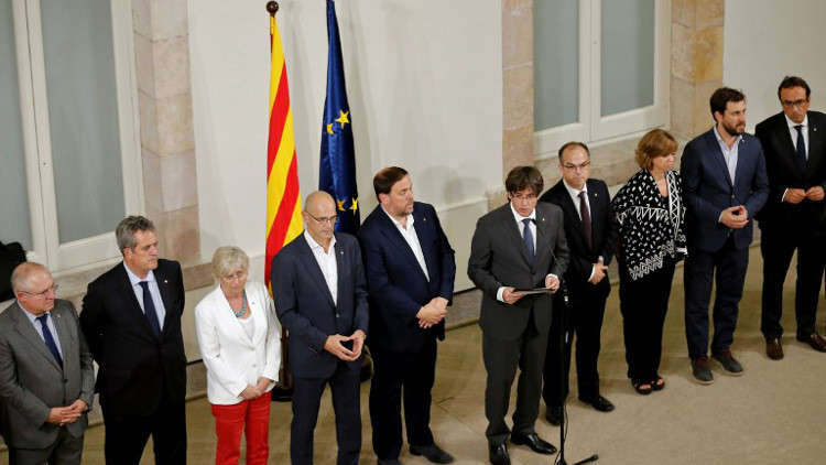 مدريد ستقاضي قادة كاتالونيا بعد دعوتهم للاستقلال