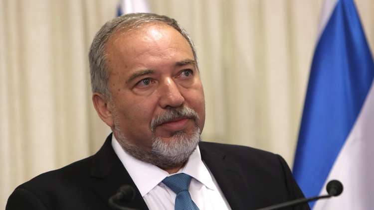 ليبرمان تعليقا على قصف مصياف: إسرائيل تمنع إنشاء ممر شيعي من إيران إلى سوريا