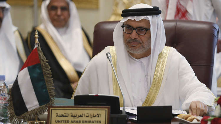 قرقاش: قطر تحاول دق إسفين بين السعودية والإمارات