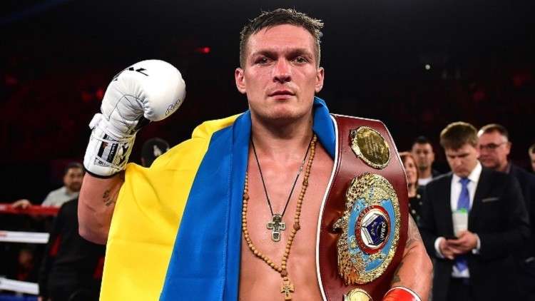 بالفيديو.. أوسيك يهزم هوك بالفنية القاضية