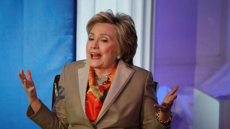 كلينتون: استخدام البريد الشخصي خطأ أدى لخسارتي الانتخابات 