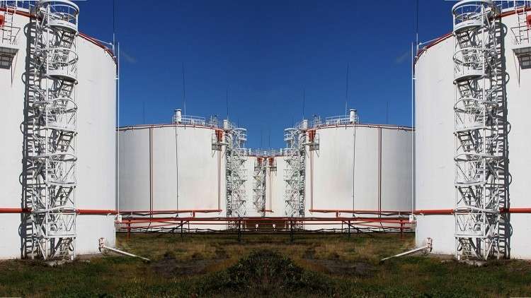 النفط يرتفع بأكثر من 1%