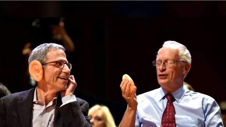 "نوبل الساخرة" تكرم أفشل الإنجازات