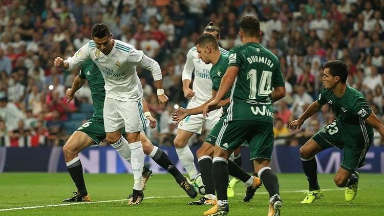 لاعبان عربيان قهرا الريال مهمشان في منتخباتهما الوطنية!