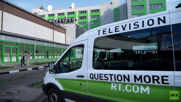 عقد من العشق!