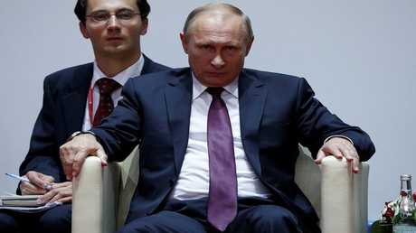 7 سبتمبر 2017
الرئيس الروسي فلاديمير بوتين يشاهد مباراة للجودو في افتتاح مسابقة ليجورو كانو الأولى للجودو على هامش مؤتمر الشرق الاقتصادي.