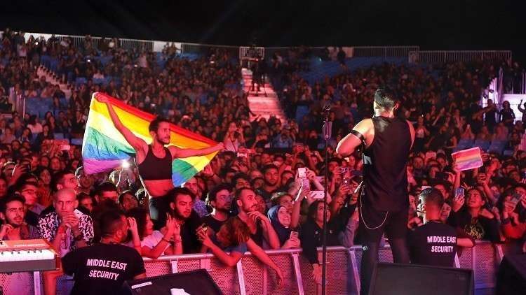 السلطات المصرية تشن حملة على المثليين